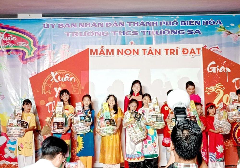 Grand Tropiex Đồng Hành Cùng Hội Thi Vẽ Áo Dài Mừng Xuân 2024
