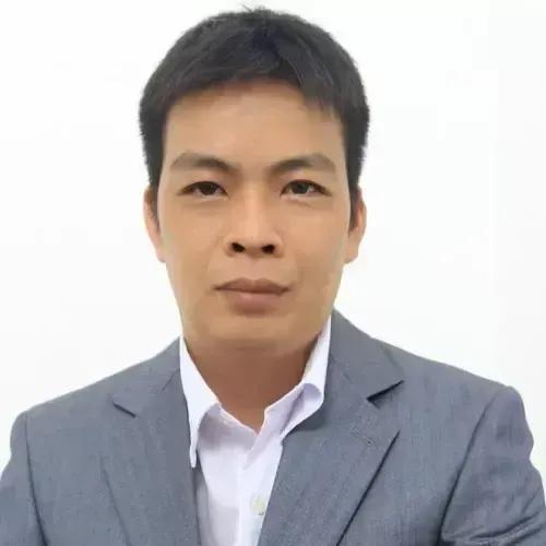 Han Hoang - Information Technology Expert